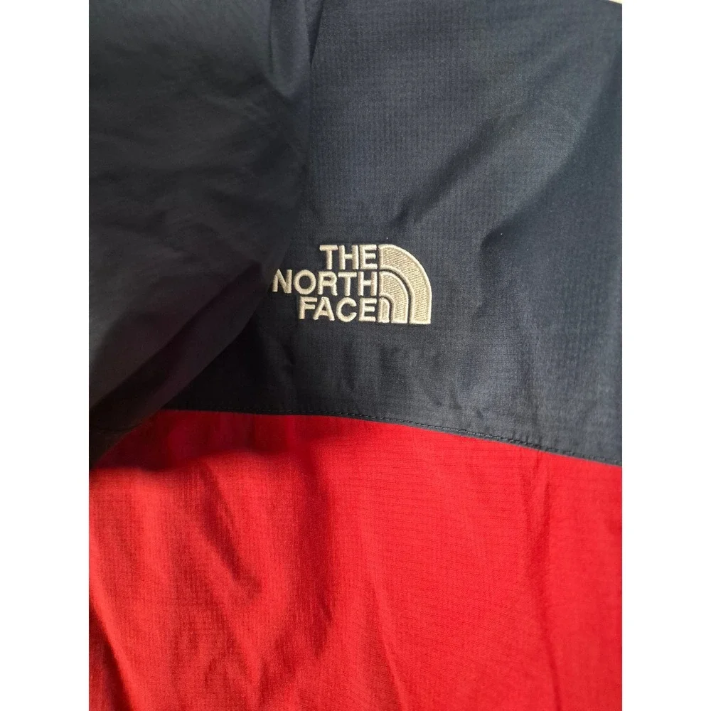 The North Face Resolve 2 Rain Jacket Mens Medium Red Navy Blue Waterproof Hooded